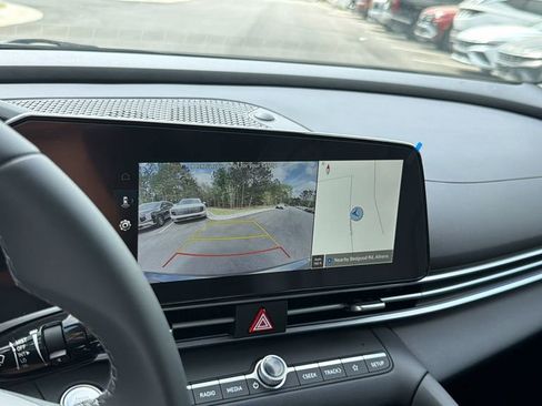 New 2026 Hyundai Elantra Limited FWD image 27
