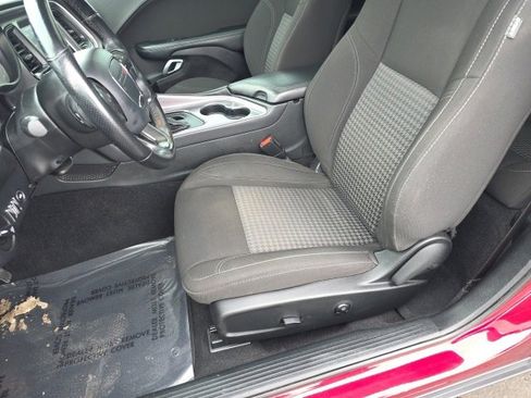 Used 2020 Dodge Challenger SXT w/ Blacktop Package image 15