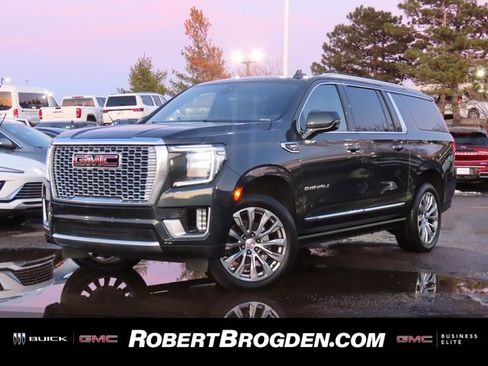 Used 2021 GMC Yukon XL Denali w/ Denali Ultimate Package image 1
