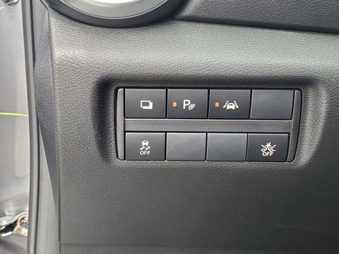 Certified 2025 Nissan Versa S w/ Trunk Package FWD image 17