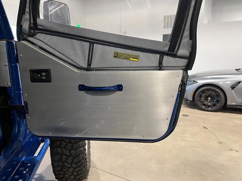 Used 1990 Jeep Wrangler Sahara image 26