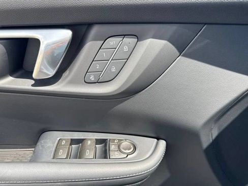 New 2026 Buick Enclave Preferred w/ Power Package AWD/4WD image 25