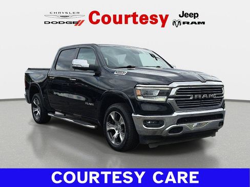 Used 2019 RAM 1500 Laramie AWD/4WD image 1