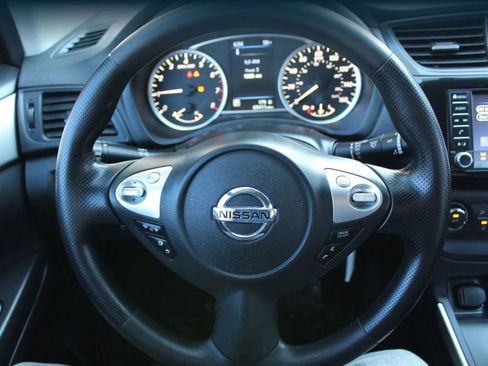 Used 2019 Nissan Sentra S image 15