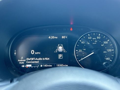 Certified 2022 Nissan Kicks SR image 7