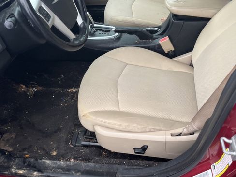 Used 2011 Chrysler 200 Touring image 16