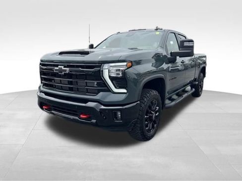 Used 2026 Chevrolet Silverado 2500 LT w/ Trail Boss Package AWD/4WD image 3