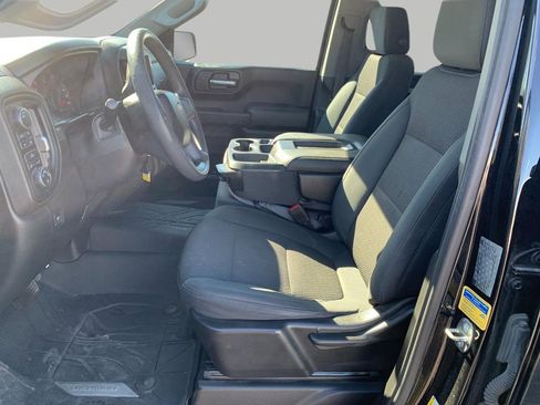 Used 2019 Chevrolet Silverado 1500 Custom w/ Custom Convenience Package image 8