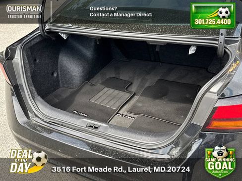 Used 2025 Nissan Altima 2.5 SV FWD image 19