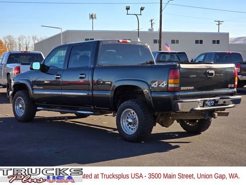 Used 2005 GMC Sierra 2500 SLT w/ Heavy-Duty Power Package image 3