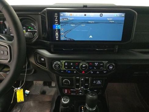 Used 2024 Jeep Wrangler Unlimited Rubicon 4xe image 7