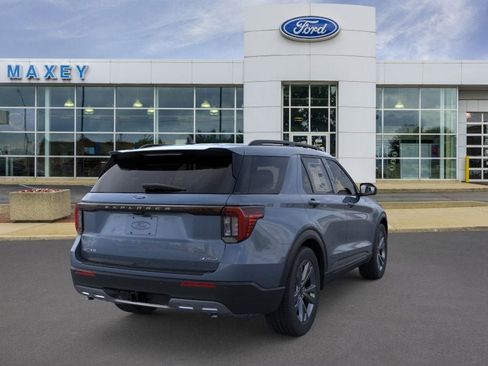 New 2026 Ford Explorer Active image 8