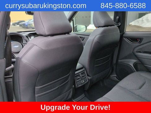 Used 2025 Subaru Forester Premium image 17