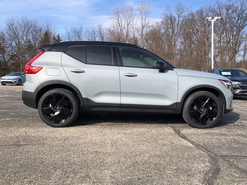 New 2026 Volvo XC40 B5 Ultra w/ Protection Package Premier AWD/4WD image 8