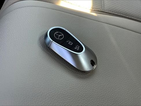 Used 2024 Mercedes-Benz C 300 C 300 image 14