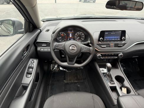 Used 2023 Nissan Altima 2.5 S image 14