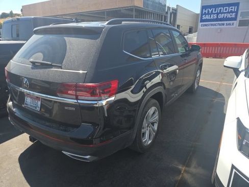 Used 2022 Volkswagen Atlas SE AWD/4WD image 3