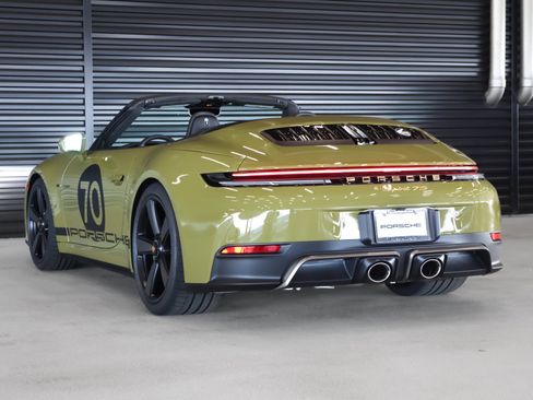 New 2026 Porsche 911 GTS image 3