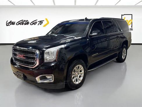 Used 2020 GMC Yukon XL SLT image 1
