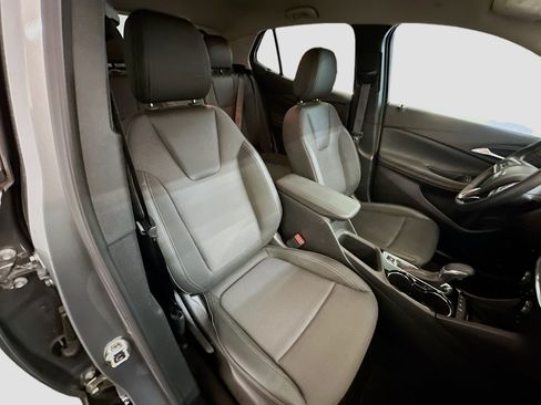 Used 2024 Buick Encore GX Preferred image 31