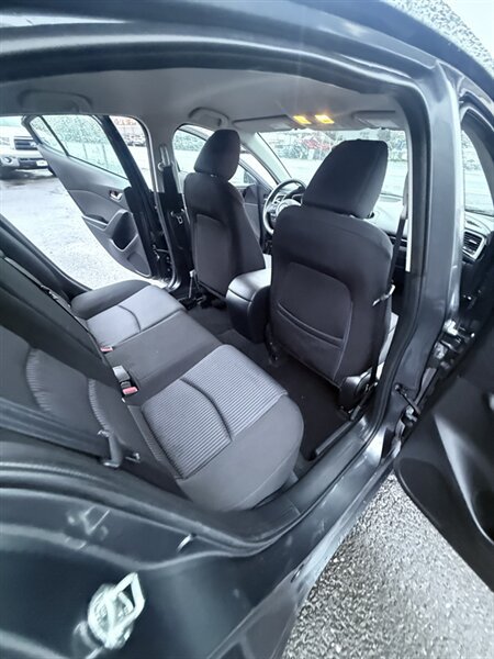 Used 2014 MAZDA MAZDA3 i Touring FWD image 16