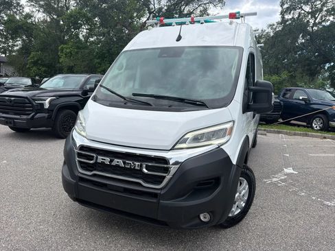 Used 2024 RAM ProMaster 2500 w/ Quick Order Package 22G SLT FWD image 3