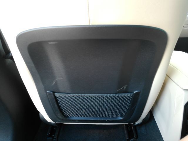 Used 2023 BMW i4 eDrive40 w/ Premium Package RWD image 32