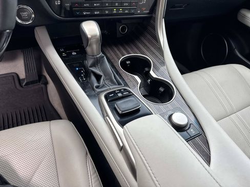 Used 2016 Lexus RX 350 FWD w/ Luxury Package image 28