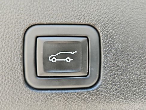 Certified 2023 GMC Yukon SLT AWD/4WD image 31