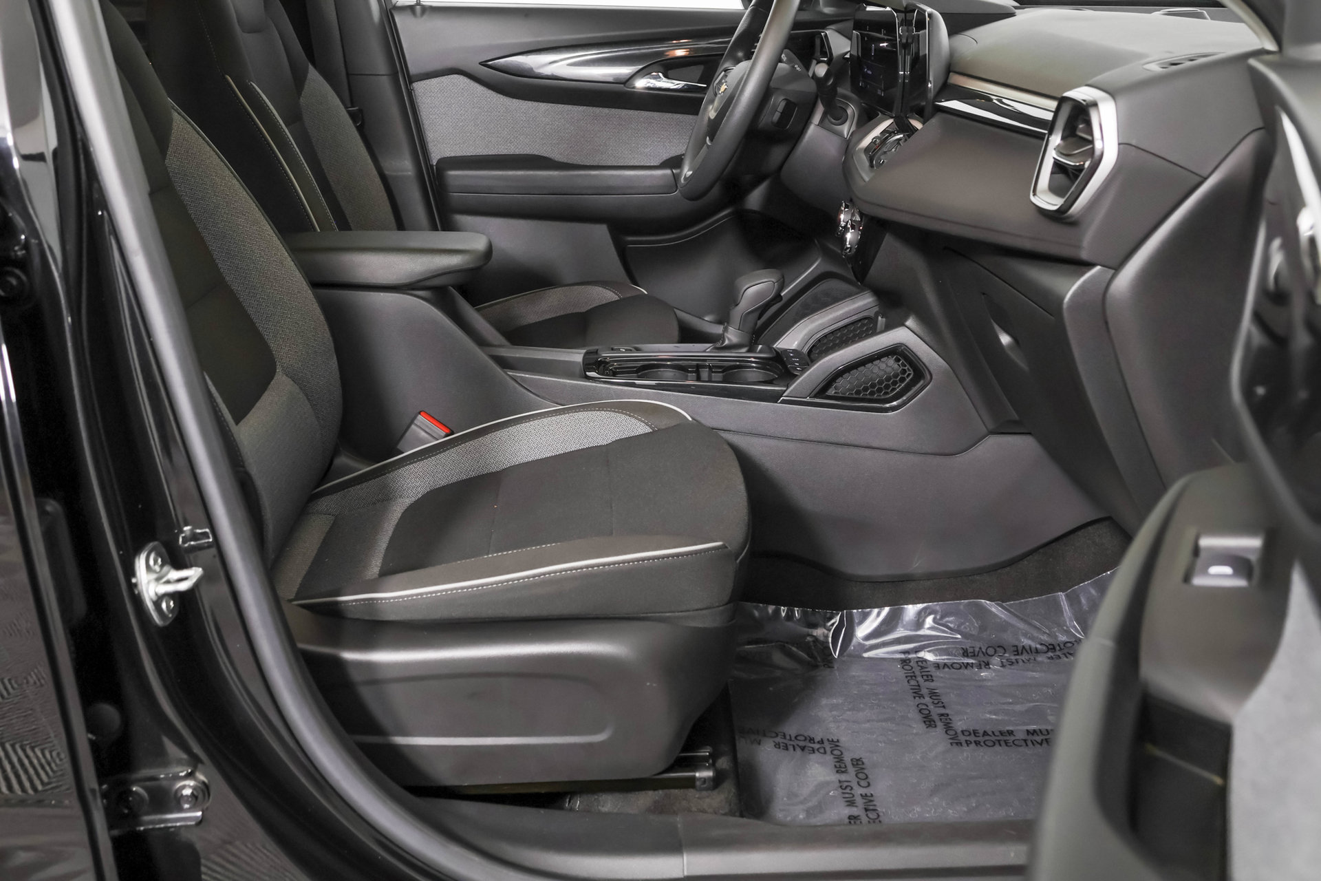 Used 2024 Chevrolet TrailBlazer LT w/ Driver Confidence Package FWD image 43