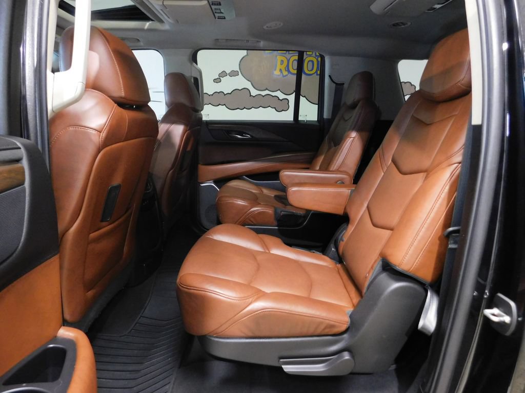 Used 2019 Cadillac Escalade ESV Luxury AWD/4WD image 81