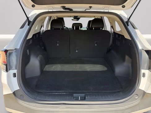 Used 2025 Kia Sportage EX FWD image 16