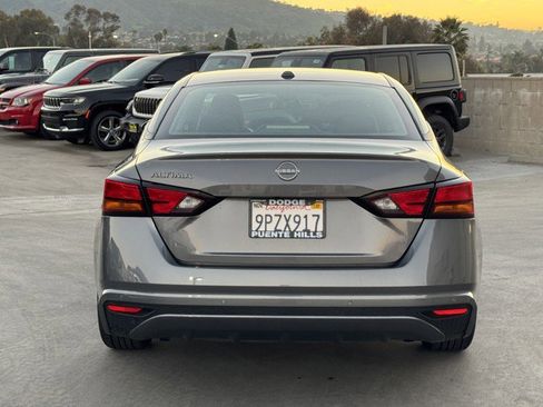 Used 2025 Nissan Altima 2.5 S image 4