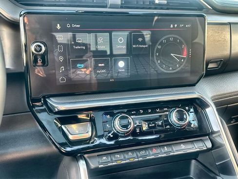 Used 2025 GMC Sierra 1500 Denali w/ Technology Package image 11