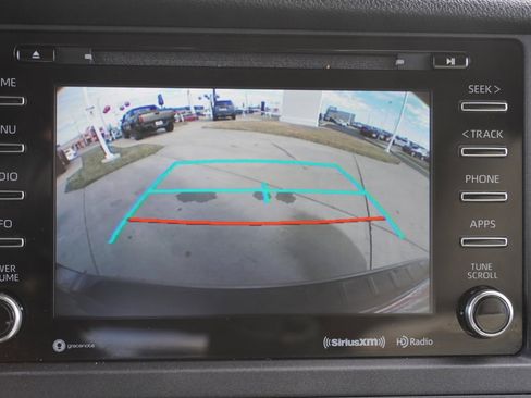 Used 2018 Toyota Sienna LE image 38