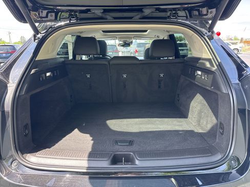 Used 2023 Buick Envision Essence w/ Sport Touring Package FWD image 12