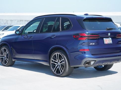New 2026 BMW X5 xDrive40i w/ M Sport Package AWD/4WD image 7