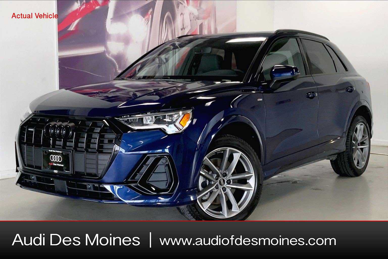 Certified 2025 Audi Q3 2.0T Premium w/ Convenience Package AWD/4WD image 1