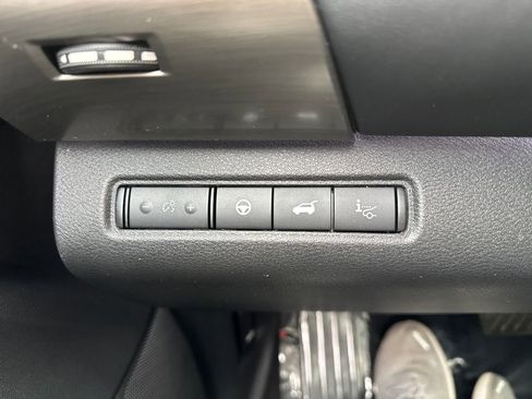 Used 2024 Nissan Pathfinder Platinum w/ Cargo Package image 48