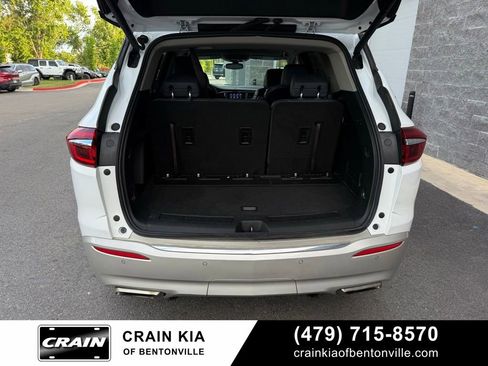 Used 2020 Buick Enclave Essence AWD/4WD image 7