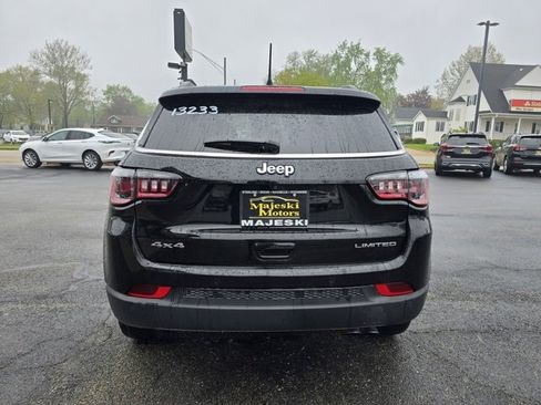 Used 2022 Jeep Compass Limited image 6