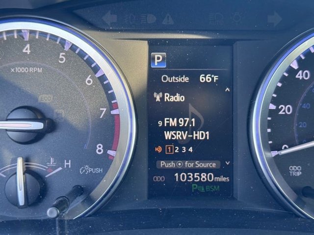 Used 2017 Toyota Highlander Limited FWD image 12