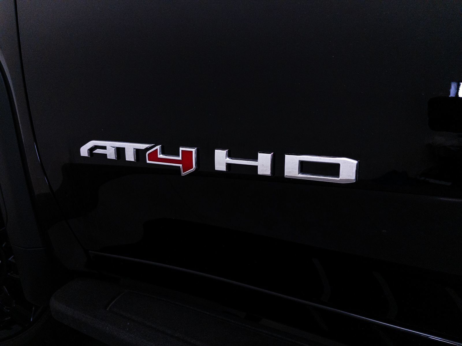 Used 2025 GMC Sierra 2500 AT4 w/ AT4 Premium Plus Package AWD/4WD image 6