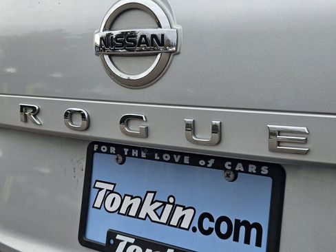 Used 2021 Nissan Rogue SV image 27