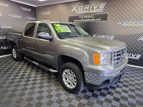 Used 2009 GMC Sierra 1500 SLE w/ Power Pack Plus AWD/4WD image 8