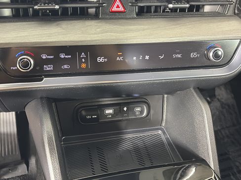 Certified 2024 Kia Sportage X-Line w/ X-Line Premium Package AWD/4WD image 24