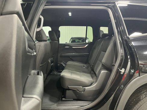 Certified 2025 GMC Acadia Elevation image 11