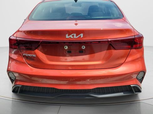 Used 2023 Kia Forte LXS FWD image 6