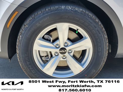 New 2026 Kia Sorento LX FWD image 7