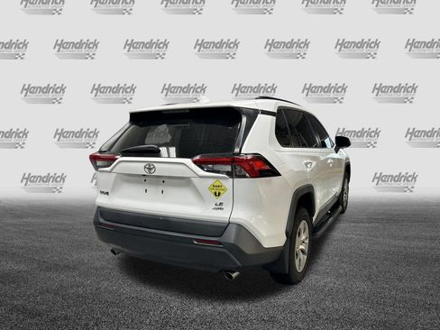 Used 2021 Toyota RAV4 LE AWD/4WD image 11